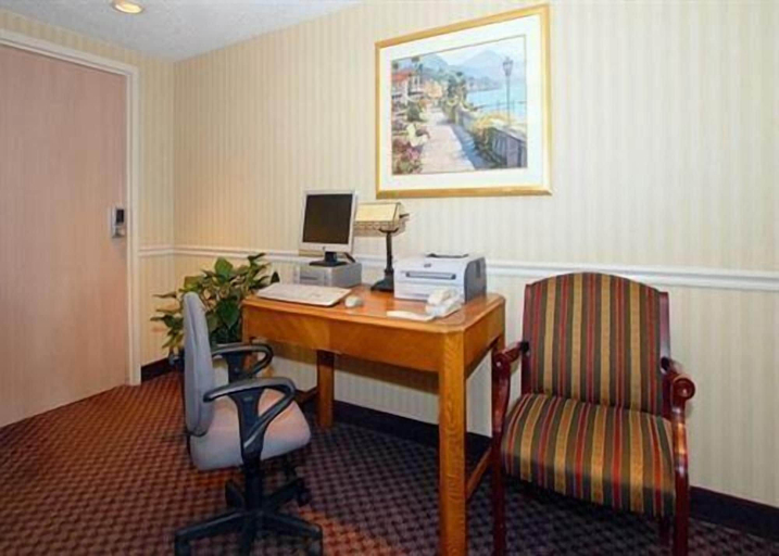Others, Travelers Inn, Schoharie