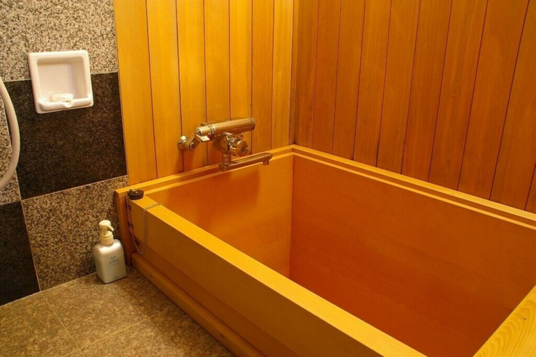 Bathroom 4, Seikoro Ryokan, Kyoto