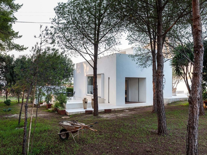 Exterior 3, Villa dei Pini, Trapani