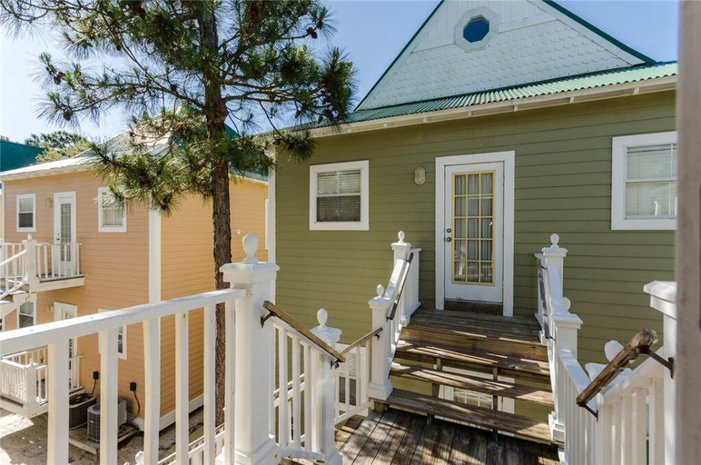Exterior & Views 2, Purple Parrot Village, Escambia