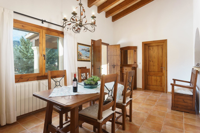 Others 5, Villa Can Justo, Baleares