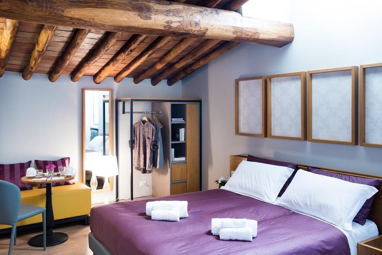 Bedroom 5, Grand Master Suites, Rome