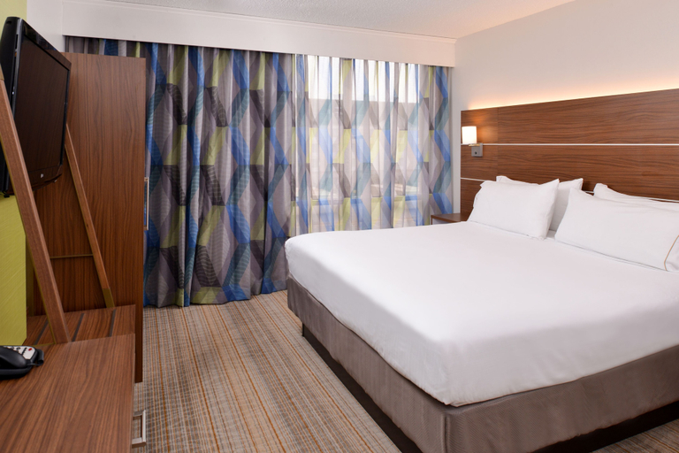 Bedroom 3, Holiday Inn Express & Suites SPRINGFIELD by IHG, Sangamon