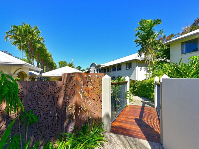 Exterior & Views, Palm Cove Get a Way, Cairns