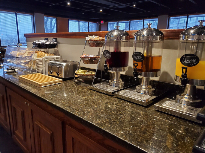 Food & Drinks 5, Four Points by Sheraton Kansas City Airport, Kansas City