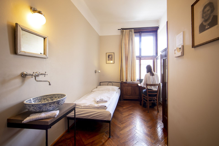 Bedroom 4, Sir Toby's Hostel, Praha 7