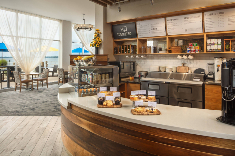 Food & Drinks 4, Courtyard by Marriott Erie Bayfront, Lake Erie