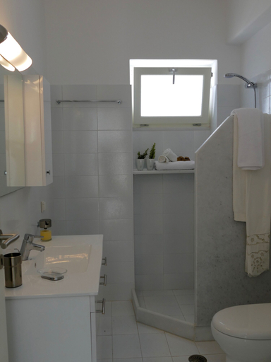 Bathroom 3, Villas Naxos Grande Vista, South Aegean