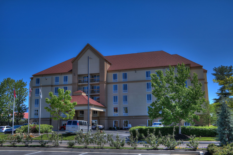 Exterior & Views 2, La Quinta Inn & Suites by Wyndham Pigeon Forge, Sevier
