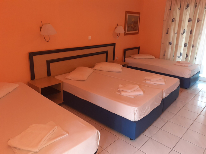 Bedroom 2, POLYCHRONO BEACH HOTEL, Central Macedonia