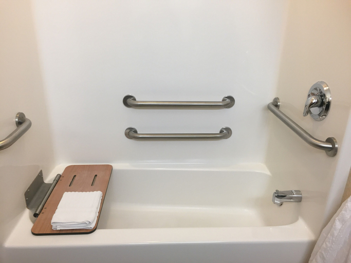 Bathroom 3, Cobblestone Suites - Ripon, Fond du Lac