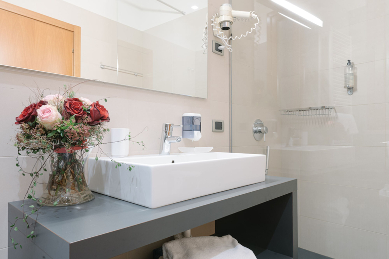 Bathroom 4, Giulietta E Romeo Hotel, Verona