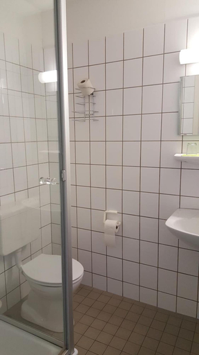 Bathroom 5, Hotel Restaurant Teichaue, Lüneburg