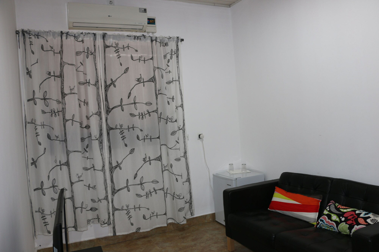 Others 4, SIS Hotel, Ingombota