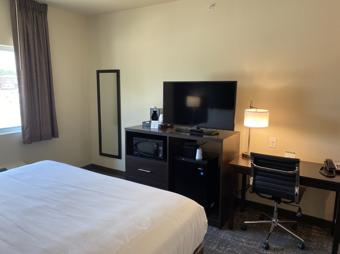 Bedroom 3, Cobblestone Inn & Suites - Forest City, Winnebago