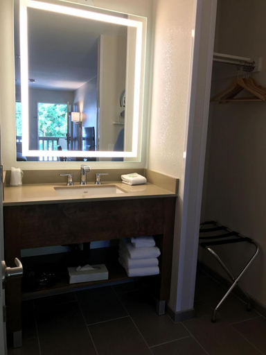 Bathroom 5, Good Nite Inn - Calabasas, Los Angeles