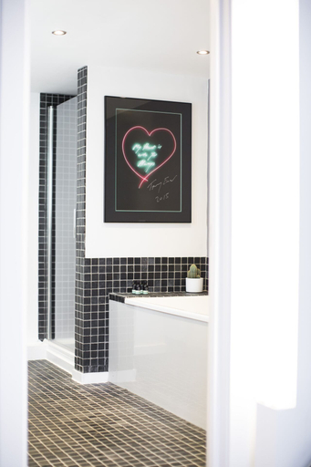 Bathroom 4, Paintworks Apartments, Bristol