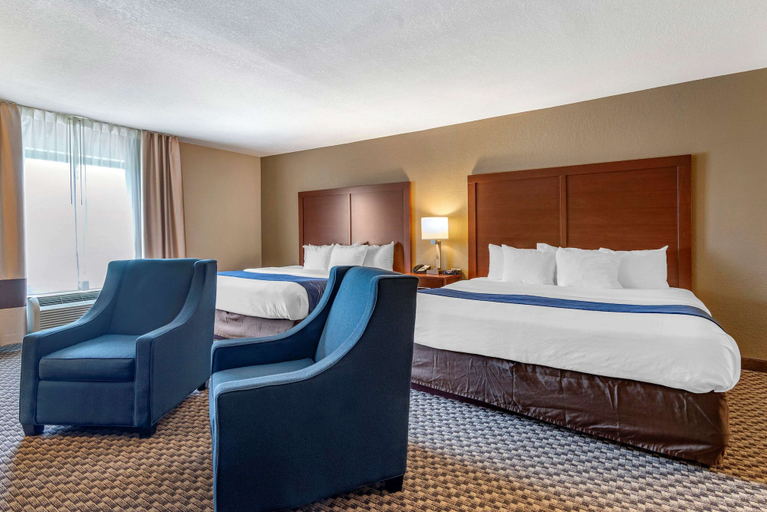 Bedroom 3, Comfort Inn & Suites Blue Ridge, Fannin