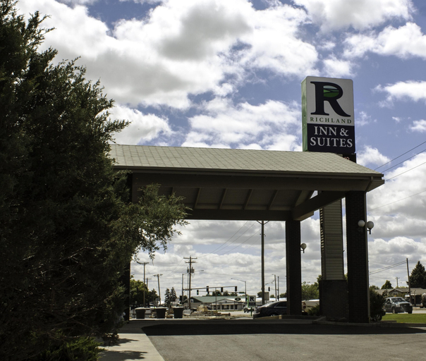 Exterior & Views, Richland Inn & Suites, Richland