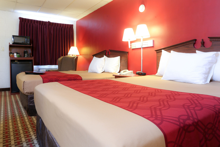 Bedroom 3, Econo Lodge Williamsport, Lycoming
