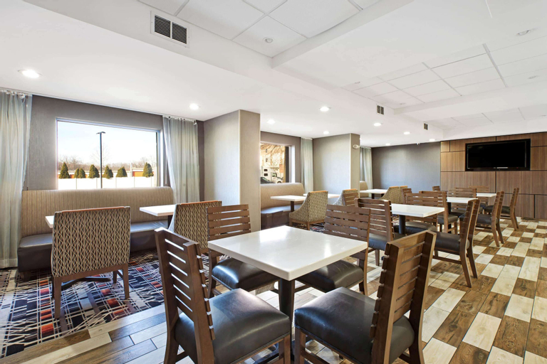 Food & Drinks 5, La Quinta Inn & Suites by Wyndham DC Metro Capital Beltway, Prince George's