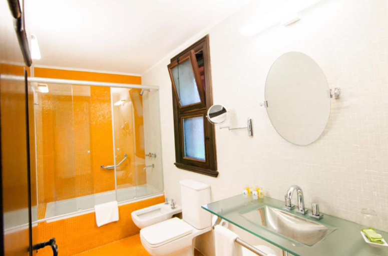Bathroom 3, Guaminí Misión Hotel, Iguazú