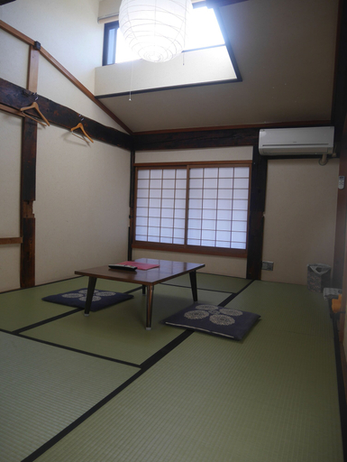 Others 4, Sosuke, Takayama
