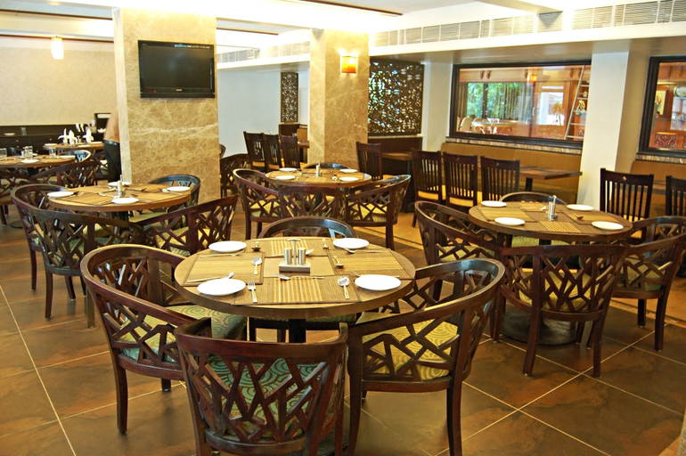 Food & Drinks 5, Comfort Inn President, Ahmadabad