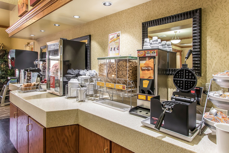 Food & Drinks 5, Comfort Suites Rolla, Phelps