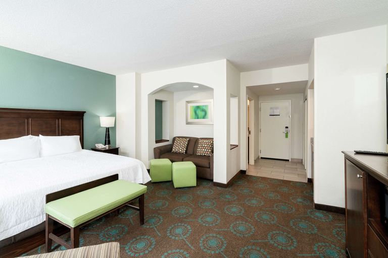 Bedroom 3, Hampton Inn & Suites Mooresville/Lake Norman, Iredell
