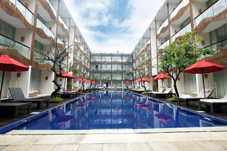 Swimming Pool 6