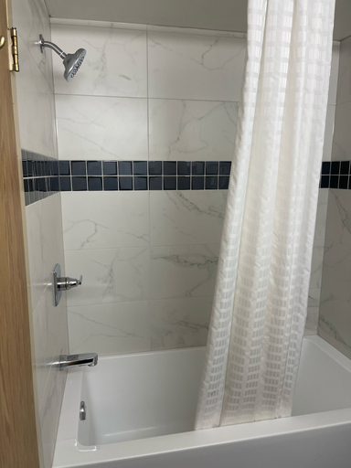 Bathroom 4, Rodeway Inn, Division No. 14