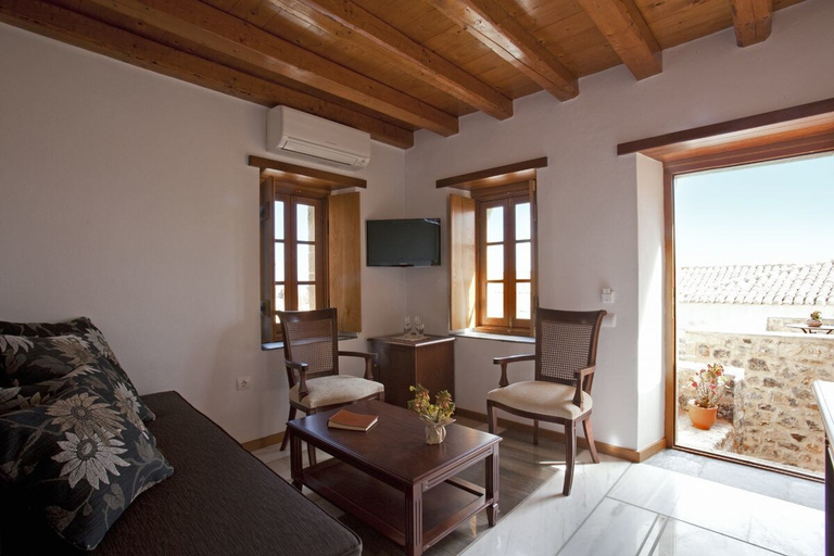 Others 5, Likinia Hotel, Peloponnese