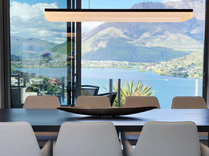 Food & Drinks 5, Luxury Lakeside Home - Remarkable View, Queenstown-Lakes
