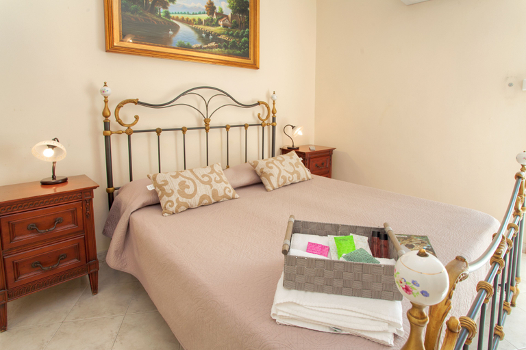 Bedroom 3, Al Piazza Marina B&B, Palermo