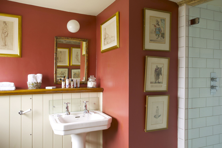 Bathroom 3, The Anchor Inn, Hampshire