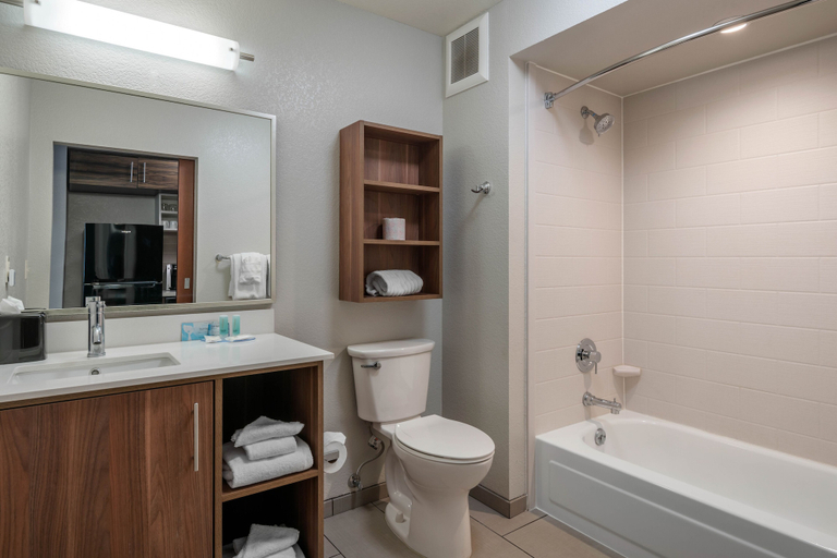 Bathroom 4, MainStay Suites Coeur d'Alene, Kootenai
