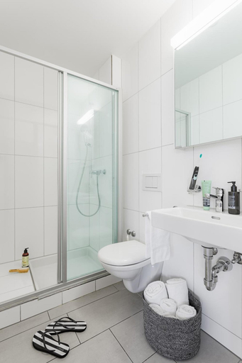 Bathroom 3, Apartments Swiss Star Marc Aurel, Zürich