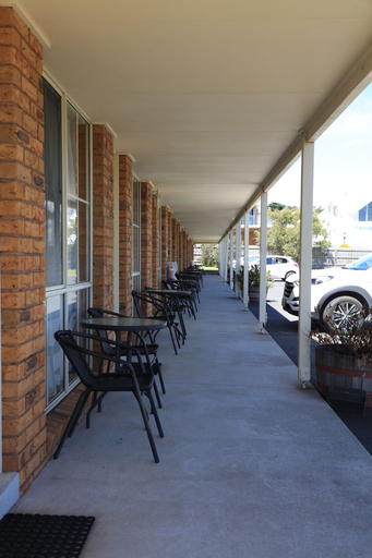 Others 5, Quays Motel San Remo, Bass Coast Bal