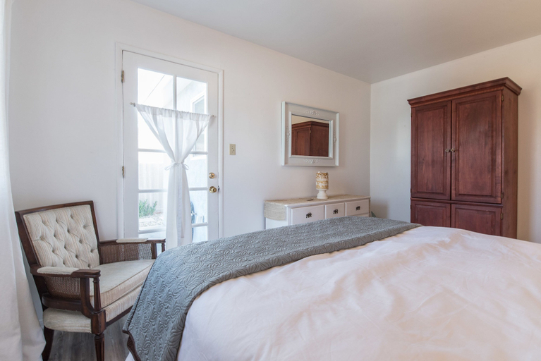 Bedroom 2, Ventura Beach Cottage, Ventura