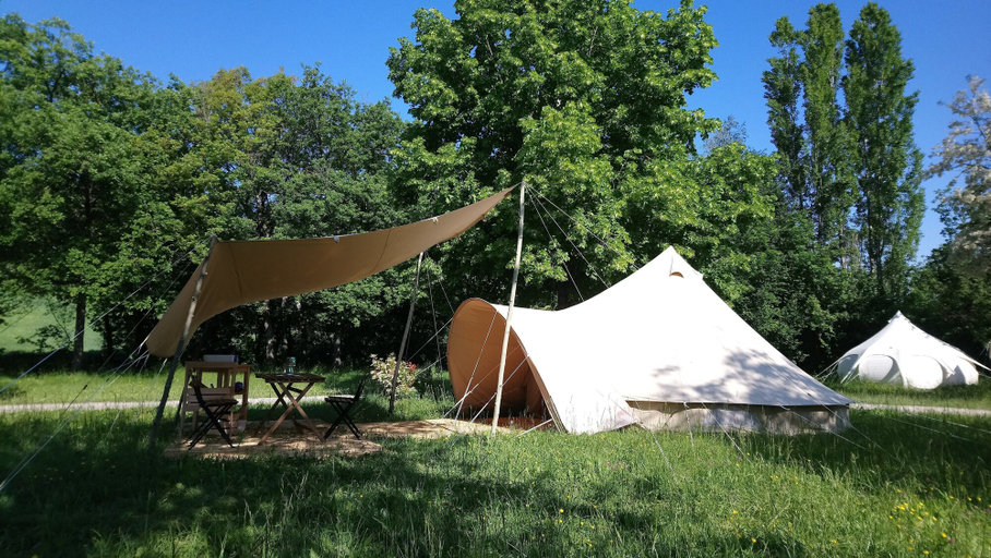 Others 5, Tentes Lodges Atypik Nomad, Drôme