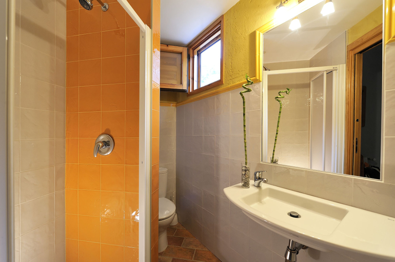 Bathroom 4, Miralmundo Alojamientos Rurales Ayna - HOSTAL RURAL, Albacete