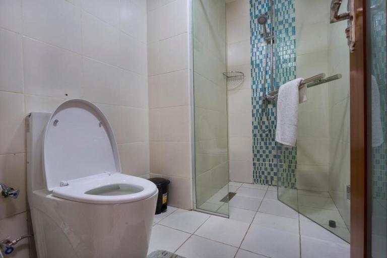 Bathroom, Park Heights by Edmor Suites, Mavoko