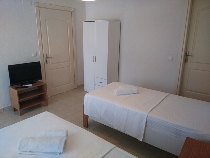 Bedroom 3, Grandma's Garden, Ortaca