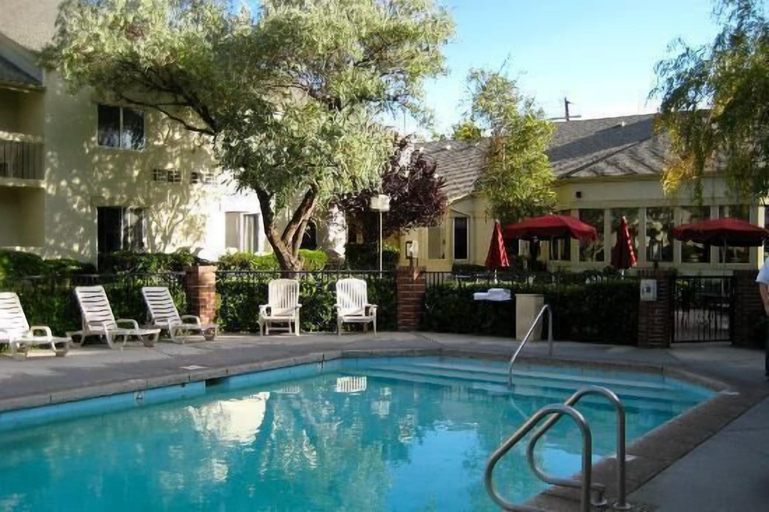 Sport & Beauty 5, Quality Inn and Suites Downtown University Area, Bernalillo
