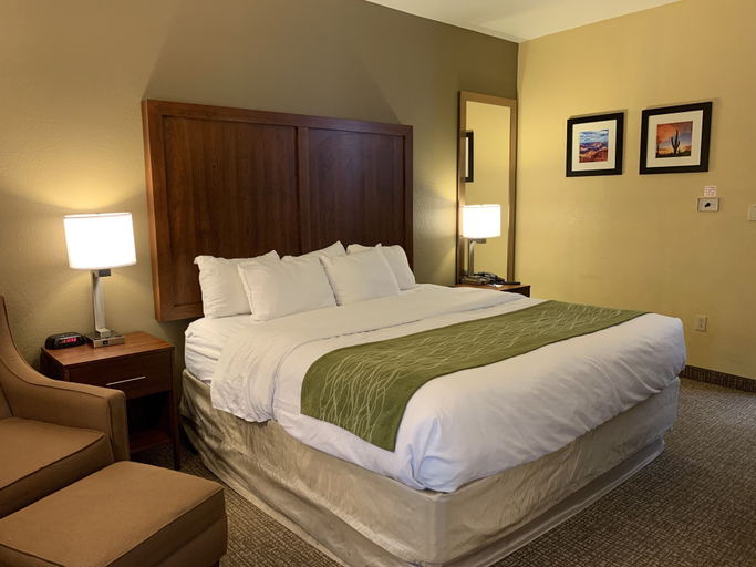 Bedroom 3, Comfort Inn Green Valley I-19, Pima