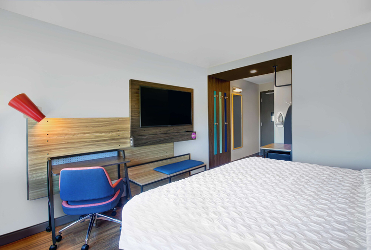 Bedroom 3, Tru by Hilton Stoughton, Dane