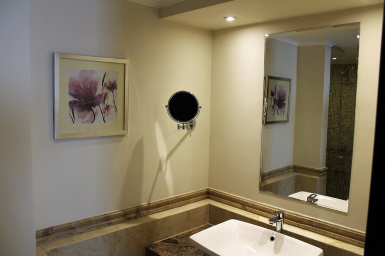 Bathroom 5, Cleopatra Hotel, Qasr an-Nil