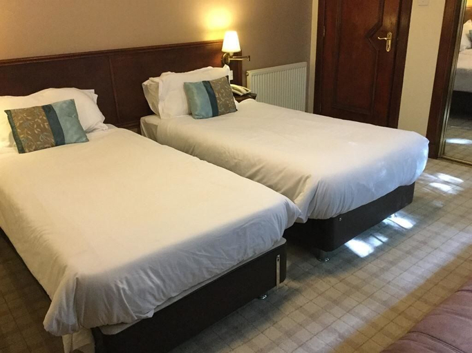 Bedroom 2, Dalgarven House Hotel, North Ayrshire