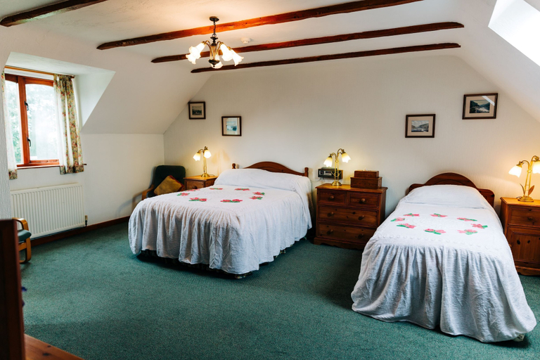 Bedroom 3, The Farmhouse Lochmeyler, Pembrokeshire